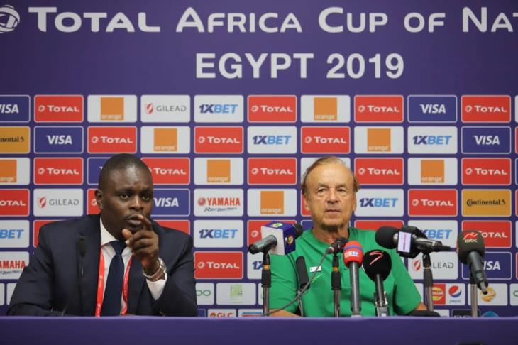 روهر مدرب نيجيريا